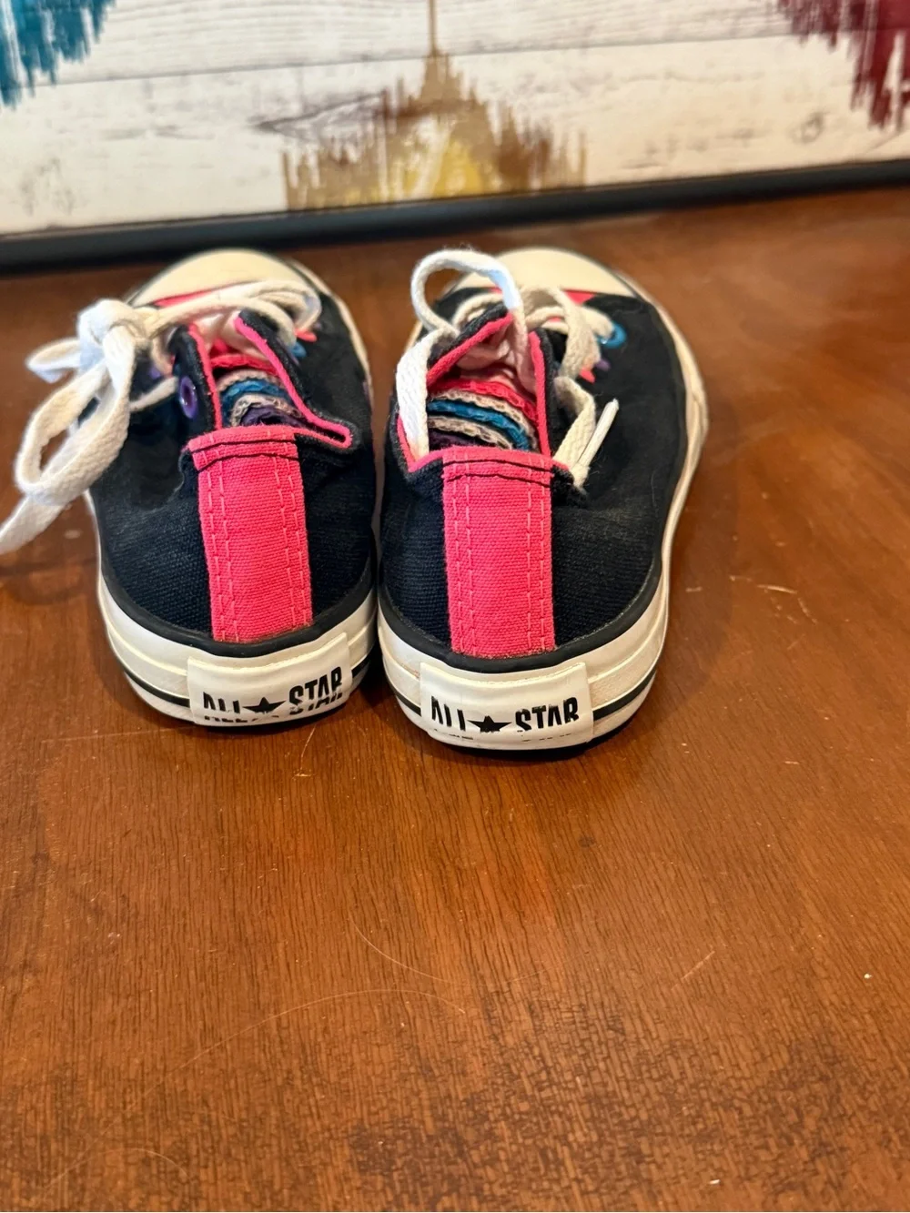 Classic Kids Low-Top Sneakers in Navy and Pink